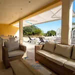 Elegant With Private Pool And Games فيلة