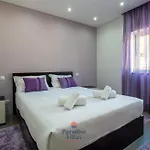 Elegant With Private Pool And Games فيلة لول