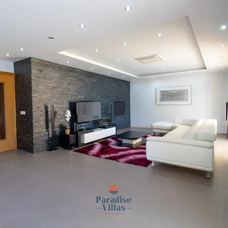 Вилла Elegant With Private Pool And Games