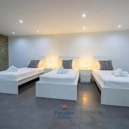 Вилла Elegant With Private Pool And Games