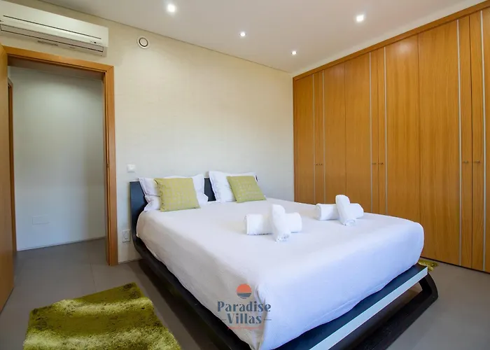 Elegant With Private Pool And Games * 楼尔