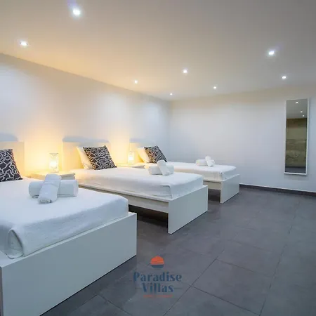 5-bedroom Algarve With Private Pool