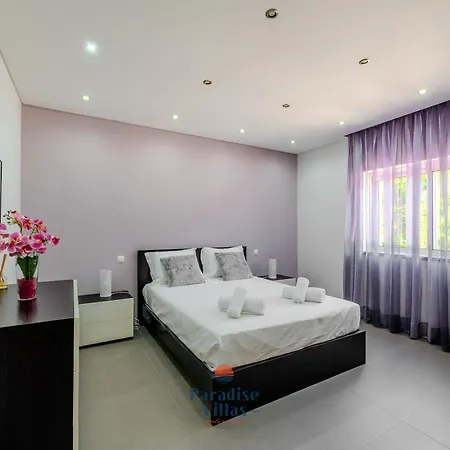 Villa 5-bedroom Algarve With Private Pool *