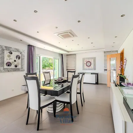 Villa 5-bedroom Algarve With Private Pool