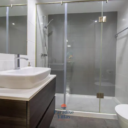Villa 5-bedroom Algarve With Private Pool *