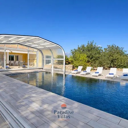 Elegant With Private Pool And Games 别墅 楼尔